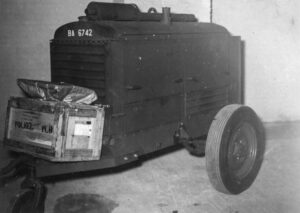 De field generator, het eerste uitrustingsstuk.